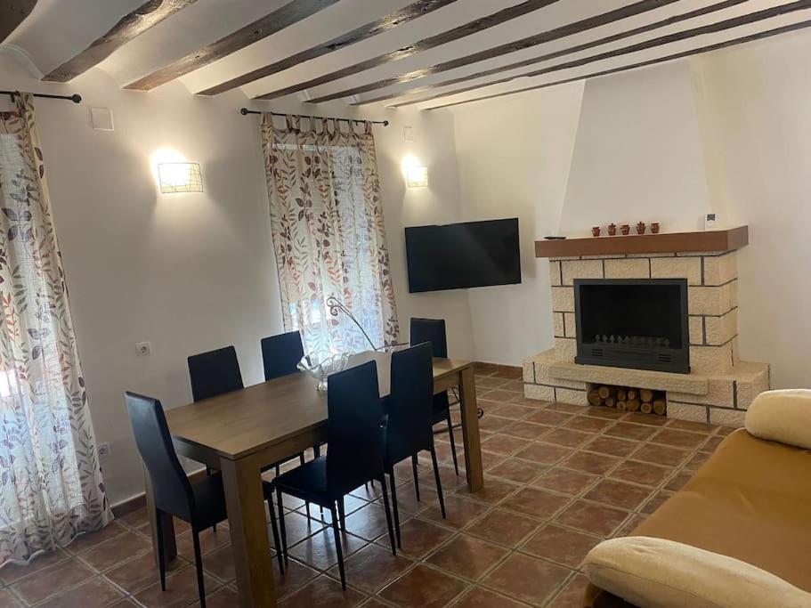 Вилла Agradable Casa Con Chimenea Interior Y Barbacoa. Граха-де-Иньеста Экстерьер фото